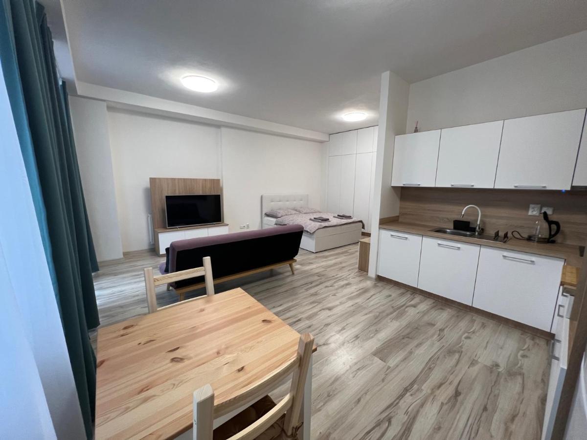 Apartman Liptov Np14 Liptovský Mikuláš Extérieur photo